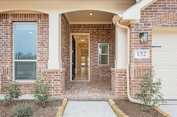 152 Rosewood Drive, Glenn Heights, TX 75154