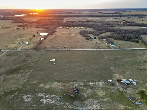 1337 VZ County Road 3908, Wills Point, TX 75169
