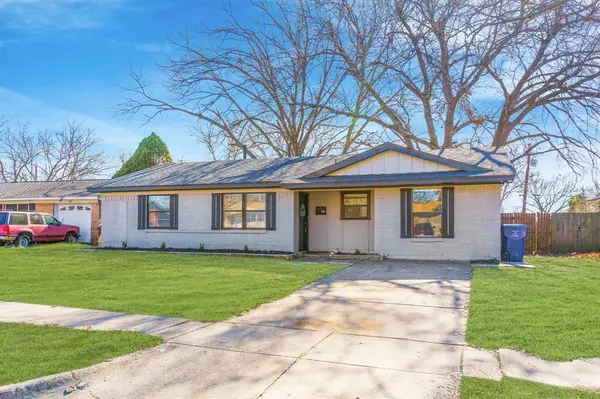 714 Pleasant Valley Road, Garland, TX 75040