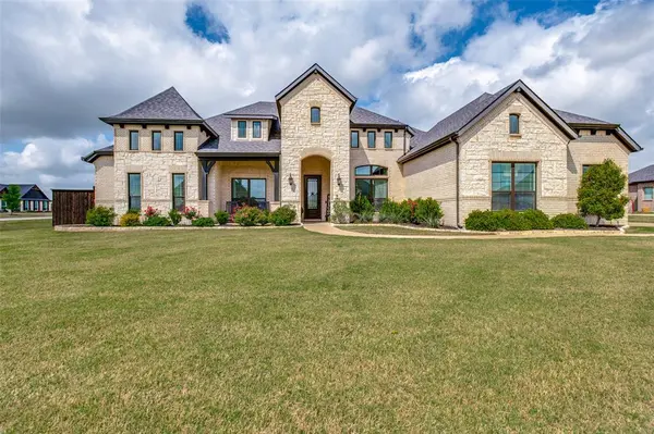 851 Horseshoe Meadows Drive, Waxahachie, TX 75167
