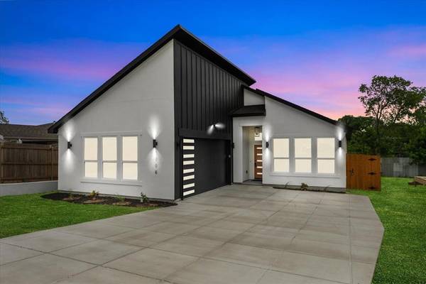 2906 Roosevelt Avenue, Fort Worth, TX 76106