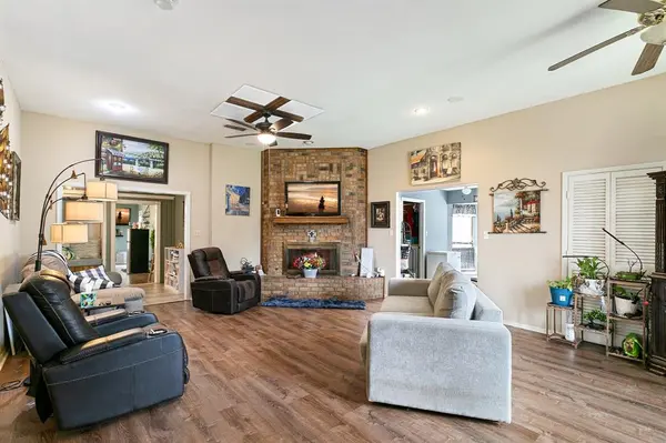 205 Forest Creek Drive, Sherman, TX 75092