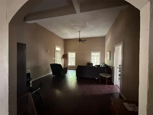 1405 Caddo Street, Commerce, TX 75428