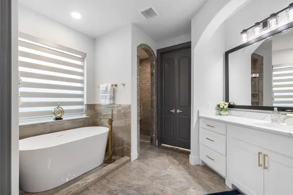 1601 Birds Fort Trail, Arlington, TX 76005