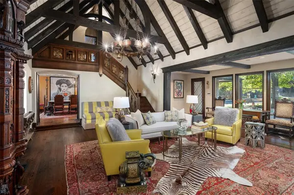 5106 Deloache Avenue, Dallas, TX 75220