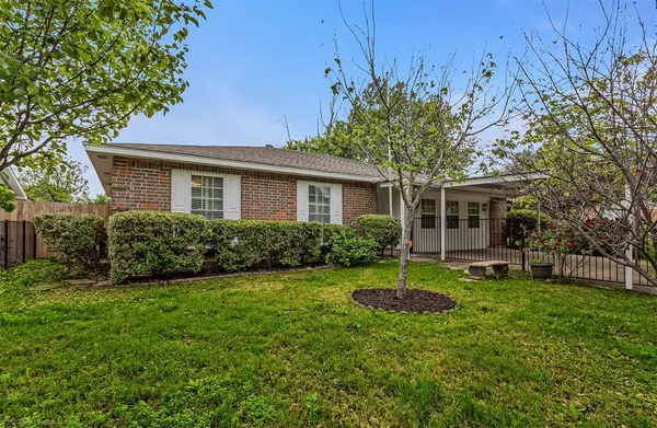 1510 Greywood Drive, Mesquite, TX 75149