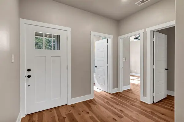 809 Branding Iron Trail, Granbury, TX 76049