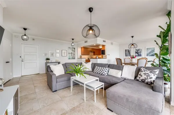 6211 W Northwest Highway #706, Dallas, TX 75225