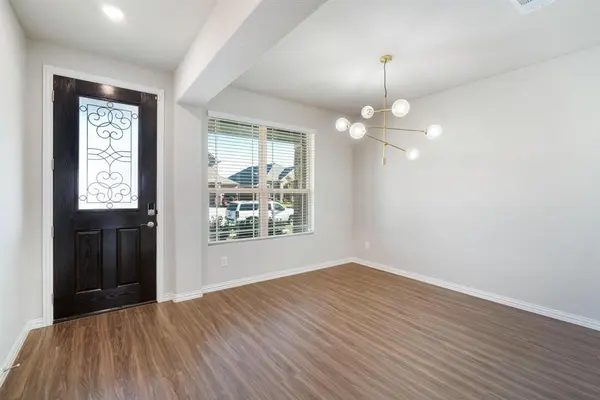 1820 Cinnamon Trail, Aubrey, TX 76227