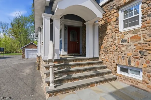 905 N Washington Ave, Green Brook Twp., NJ 08812