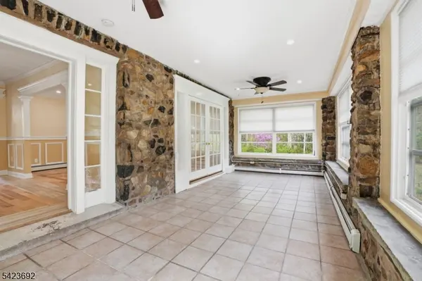 905 N Washington Ave, Green Brook Twp., NJ 08812