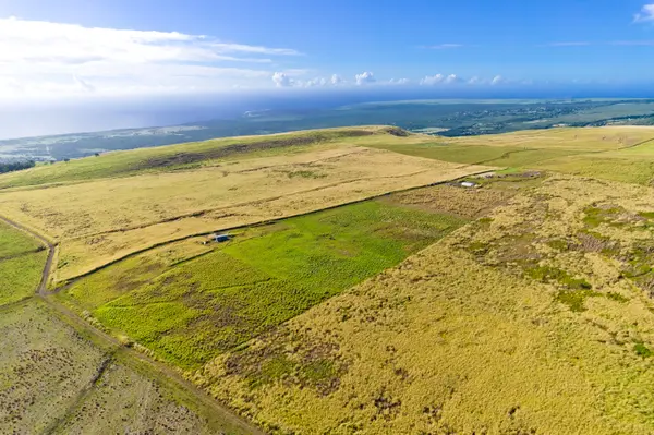 95-4165 HALEMAUNA RD, Naalehu, HI 96772