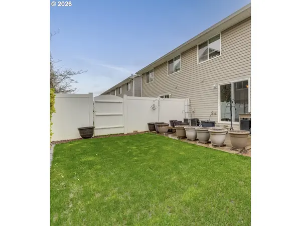 8004 NE 37TH AVE, Vancouver, WA 98665