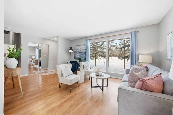 941 Macleod TRL SW, High River, AB T1V 1C2