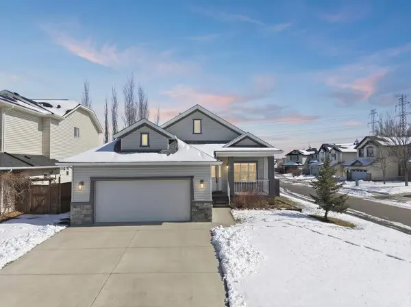 103 Oakmere GN, Chestermere, AB T1X 1N4