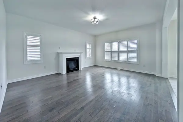 187 Lyle DR, Clarington, ON L1C 0V6