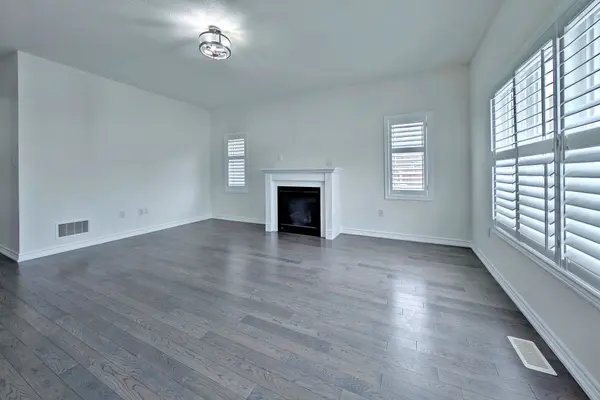 187 Lyle DR, Clarington, ON L1C 0V6