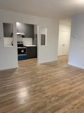 751 Queen ST E #2, Toronto E01, ON M4M 1H3