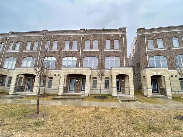 208 Glad Park AVE, Whitchurch-stouffville, ON L4A 1X1