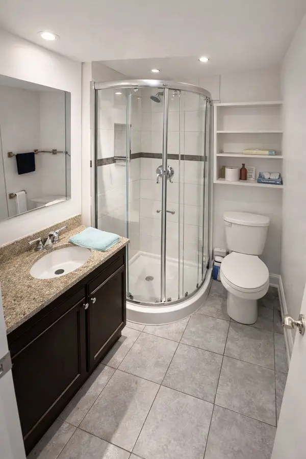 3 Delbasso CT, Toronto W09, ON M9R 1W6