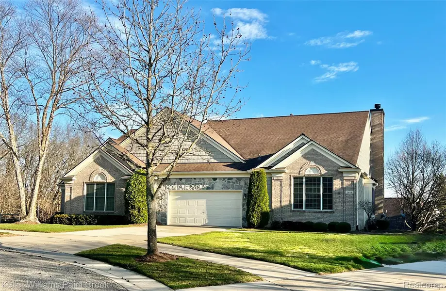 1648 Boulder CT #31, Rochester, MI 48306