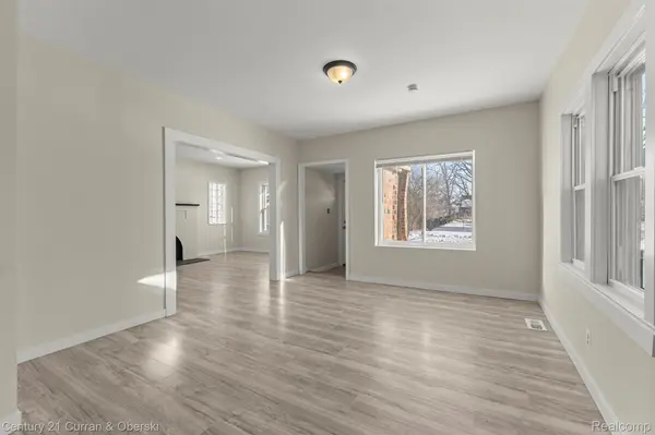 5251 Nottingham RD, Detroit, MI 48224