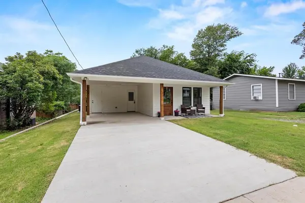 308 Santa Fe, Wolfe City, TX 75496