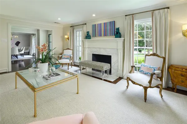 5460 Surrey Circle, Dallas, TX 75209