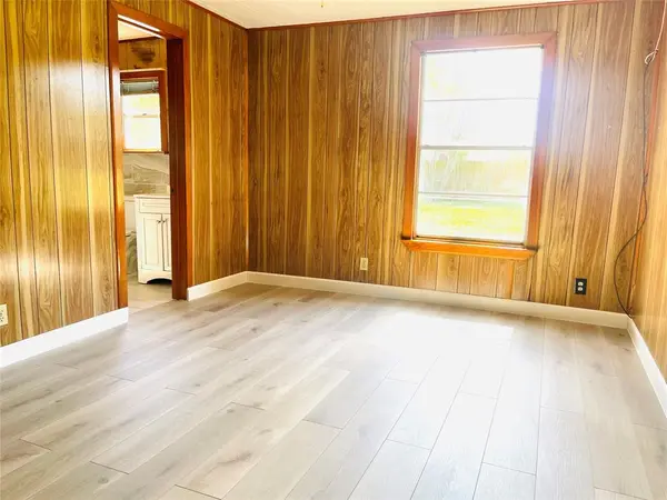 202 5 Points Road, Waxahachie, TX 75165