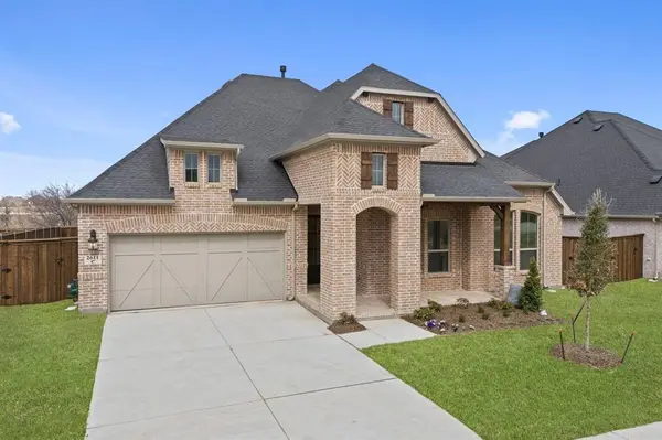 2611 Brazos Drive, Mansfield, TX 76063