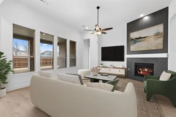 2611 Brazos Drive, Mansfield, TX 76063