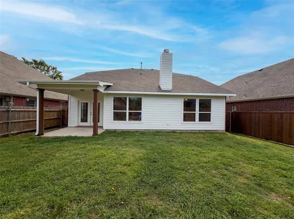 895 Honey Locust Drive, Fate, TX 75087