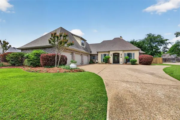 334 Saint Charles Boulevard, Shreveport, LA 71106