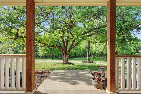 203 Saddle Ridge Court, Springtown, TX 76082