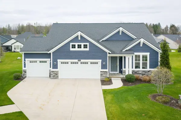 13987 Phoenix PL, Holland Twp, MI 49424