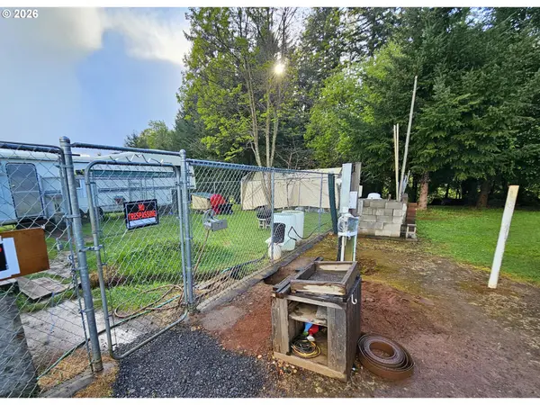 2370 AZALEA DR, Elkton, OR 97436