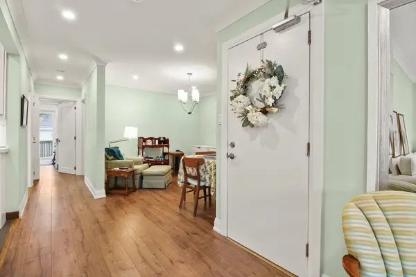 280 Glenforest RD, Toronto C04, ON M4N 2A4