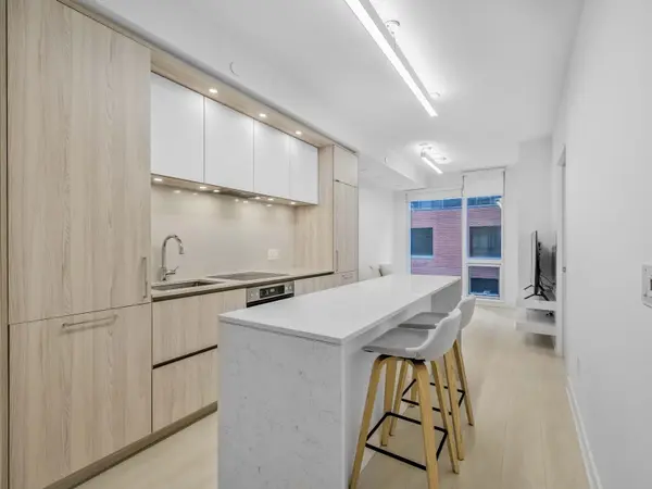 15 Mercer ST #414, Toronto C01, ON M5V 1H2