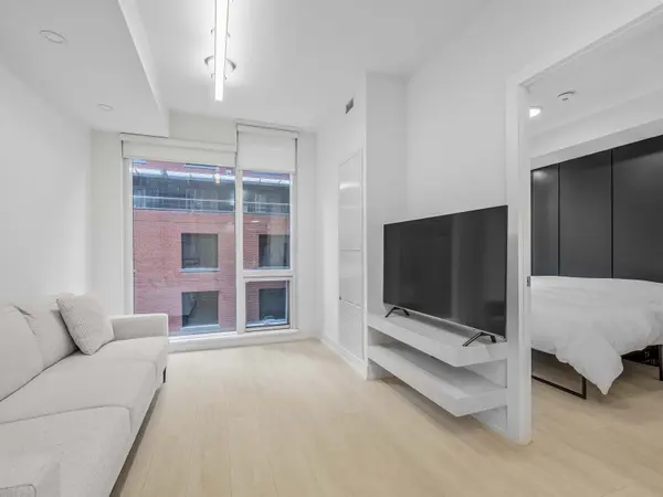 15 Mercer ST #414, Toronto C01, ON M5V 1H2