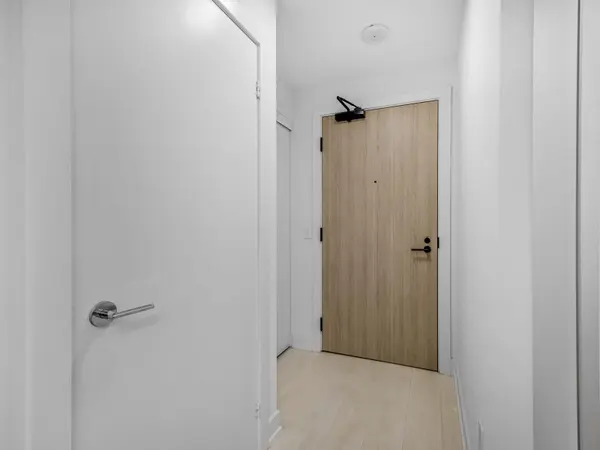 15 Mercer ST #414, Toronto C01, ON M5V 1H2