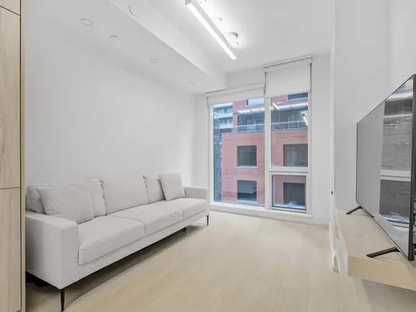 15 Mercer ST #414, Toronto C01, ON M5V 1H2