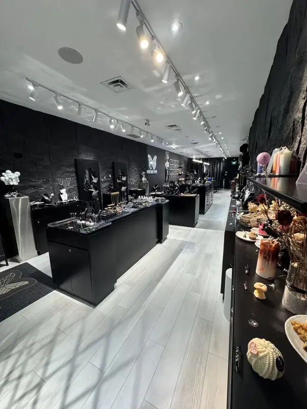 2515 Yonge ST, Toronto C10, ON M4P 2H9