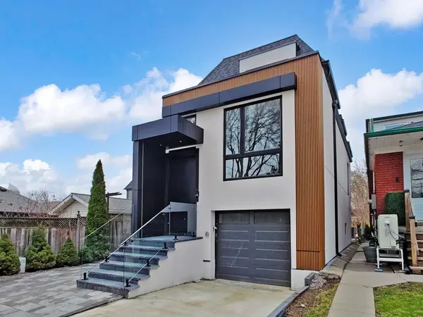 41 Algoma ST, Toronto W06, ON M8Y 1C4