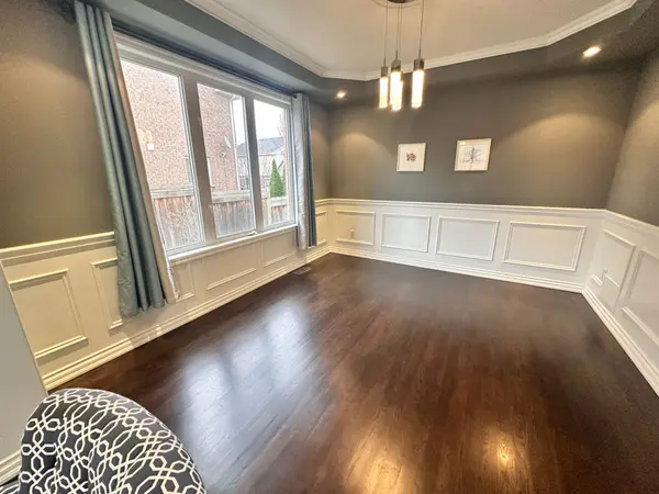 Address not disclosed, Oakville, ON L6M 4T8