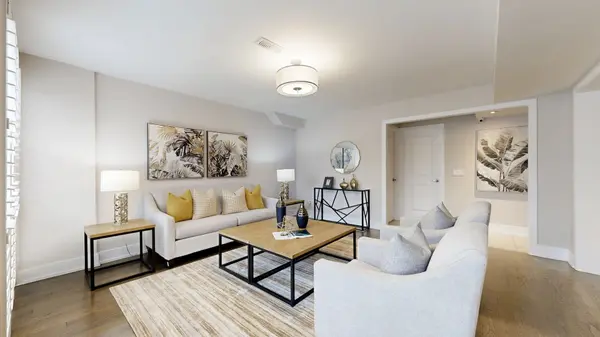 15 Thorncrest DR, Vaughan, ON L4J 0K1