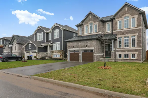 15 Beatrice DR, Wasaga Beach, ON L9Z 0L3