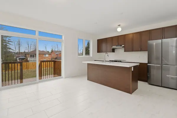 15 Beatrice DR, Wasaga Beach, ON L9Z 0L3