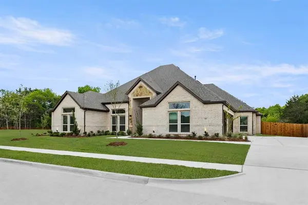 111 Broadmoor Lane, Ovilla, TX 75154