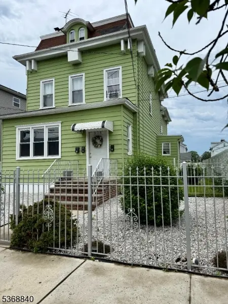 514 Madison Ave, Elizabeth City, NJ 07201