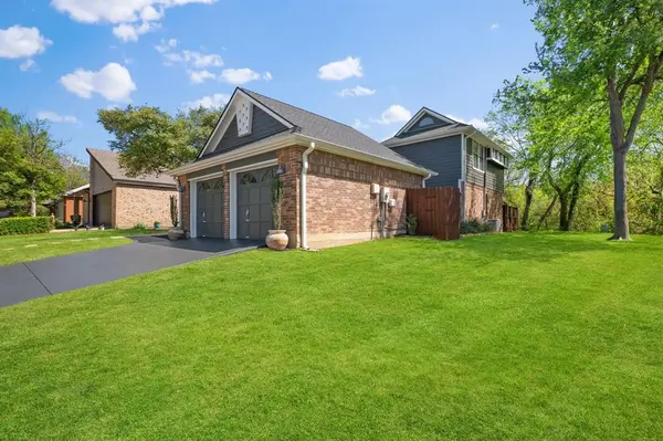 2516 Lake Bend Terrace, Carrollton, TX 75006